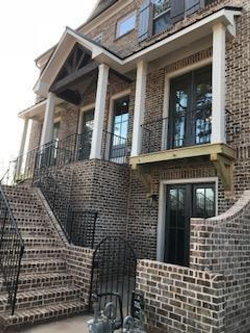 3571 Parkside Way, Brookhaven, GA, 30319-3833 | Card Image