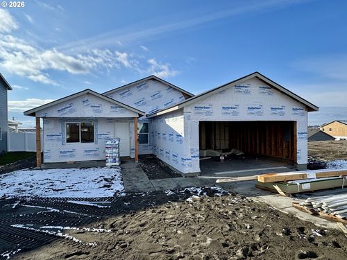 876 E Kinsley Ave, Hermiston, OR, 97838-2359 | Card Image