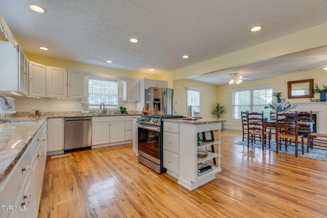 516 Bowmantown Rd, House other with 3 bedrooms, 7 bathrooms and null parking in Telford TN | Image 16