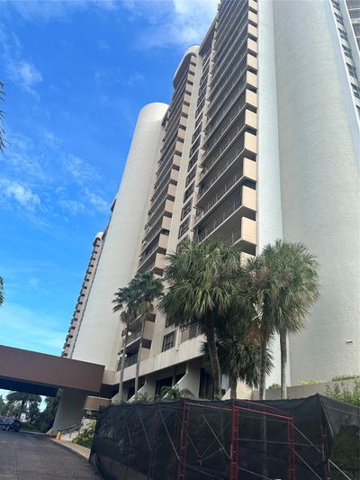 2301 - 1800 Ne 114th St, Condo with 3 bedrooms, 3 bathrooms and null parking in Miami FL | Image 1