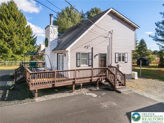 64 Autumn Ln, House other with 3 bedrooms, 2 bathrooms and null parking in Jim Thorpe PA | Image 15