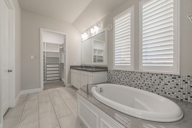 14636 Martin Creek Cv, House other with 4 bedrooms, 3 bathrooms and null parking in Trophy Club TX | Image 33