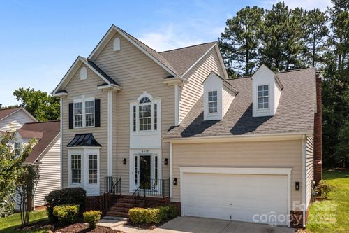 4519 Rock Stream Dr, Charlotte, NC, 28269-7151 | Card Image