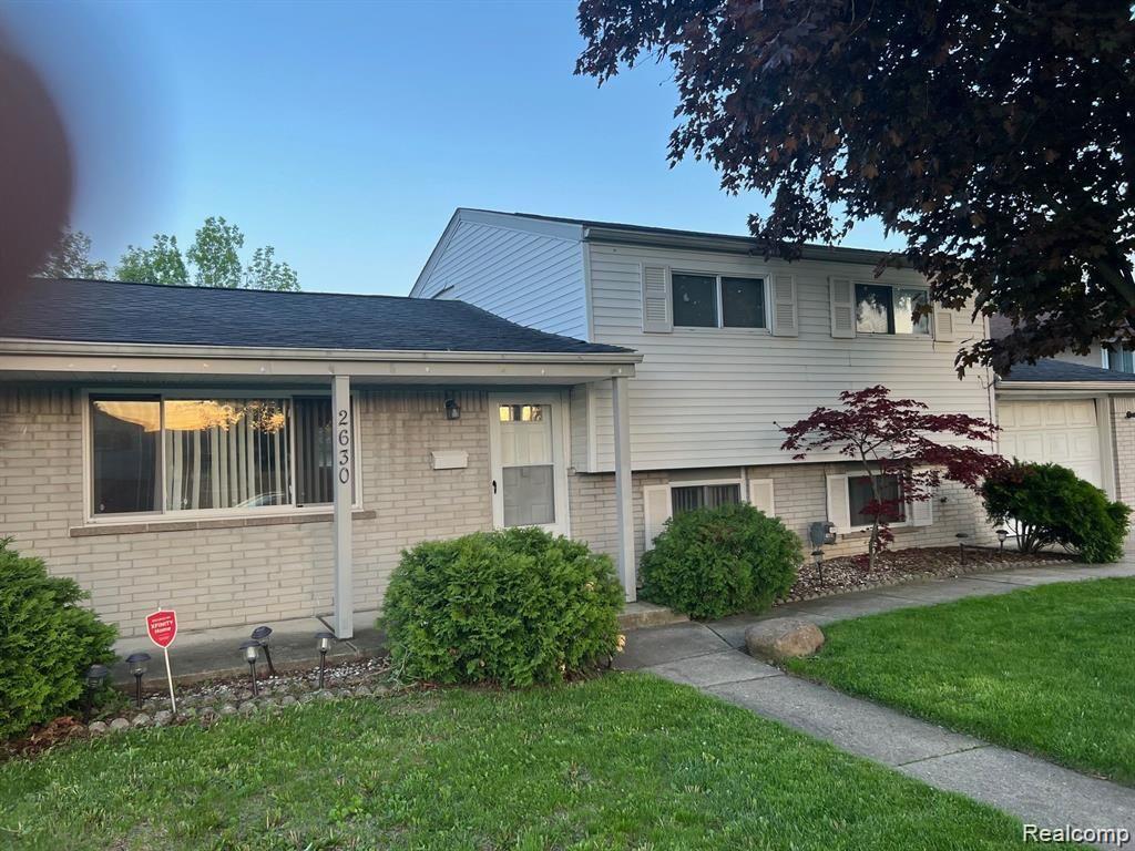 Pall Mall Dr, Sterling Heights, MI 48310