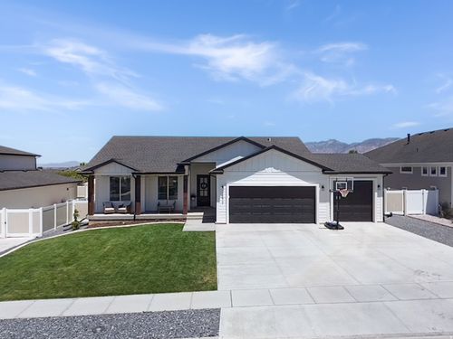 1272 W 3200 S, Perry, UT, 84302-4323 | Card Image