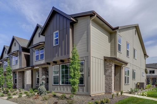 1445 N Webb Way, Meridian, ID, 83642-1086 | Card Image