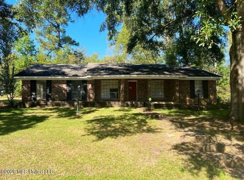 946 N Valley Falls Rd, Jackson, MS, 39212-4534 | Card Image