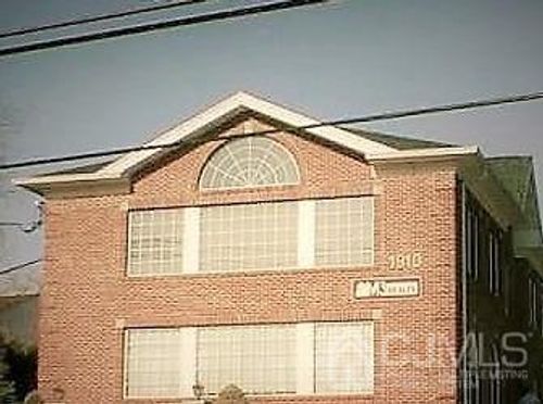 1910 Oak Tree Rd, Edison, NJ, 08820-2129 | Card Image