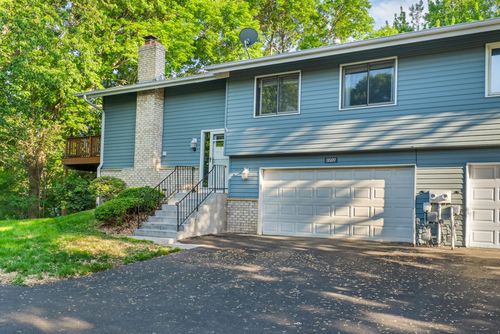 3597 York Dr, Woodbury, MN, 55125-2447 | Card Image