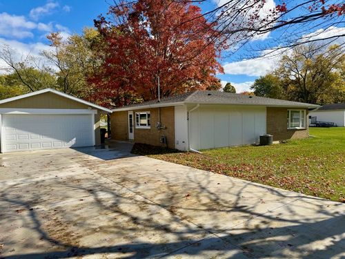 324 N 4th St, Shepherd, MI, 48883-9022 | Card Image