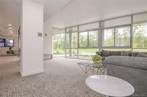 apt-5c-250 Central Ave, Hartsdale, NY, 10530-3175 | Card Image