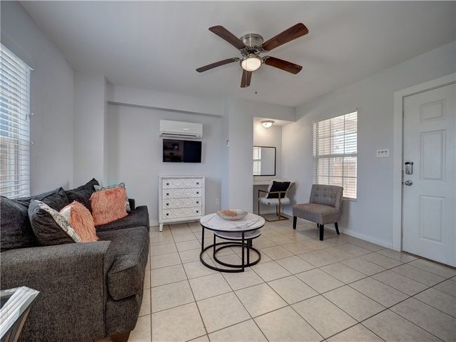 514 Royal Palm Dr, House other with 3 bedrooms, 3 bathrooms and 4 parking in Port Aransas TX | Image 24