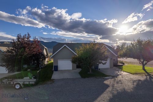 b-529 N 14th St, Livingston, MT, 59047-1572 | Card Image