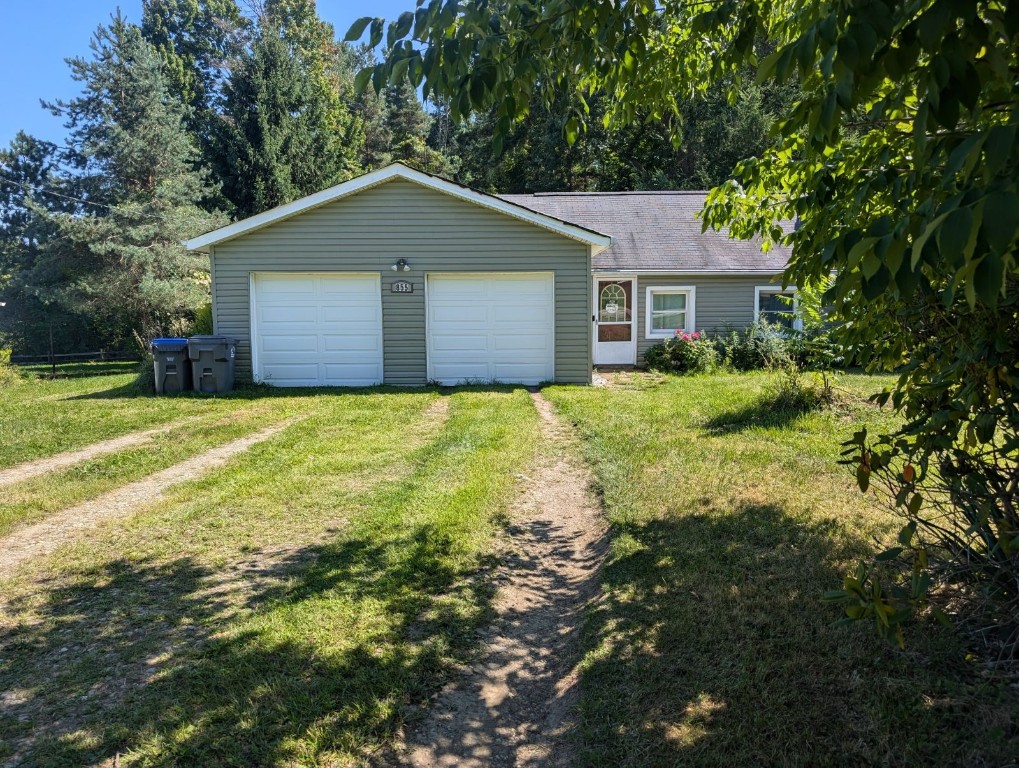 Gore Rd, Erie, PA 16509