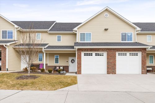 4002 W Worley St, COLUMBIA, MO, 65203-5582 | Card Image