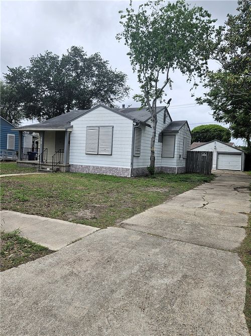 4121 Christie St, Corpus Christi, TX, 78415-5213 | Card Image