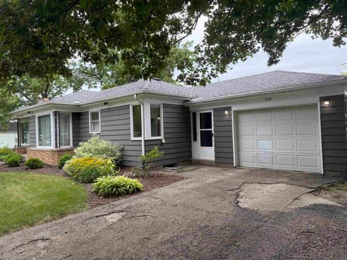 307 N Walnut Avenue, FORRESTON, IL, 61030 | Card Image