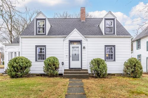 22 Millrock Rd, New Paltz, NY, 12561-1222 | Card Image