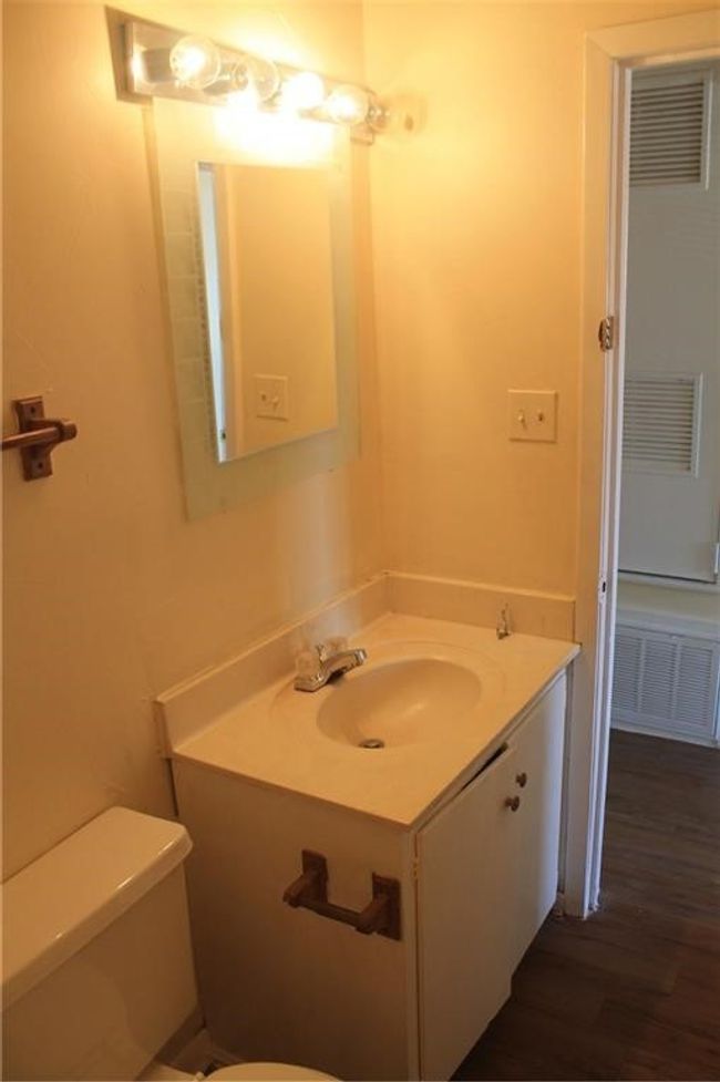 APT-206 - 2408 Longview St, Condo with 1 bedrooms, 1 bathrooms and 1 parking in Austin TX | Image 10