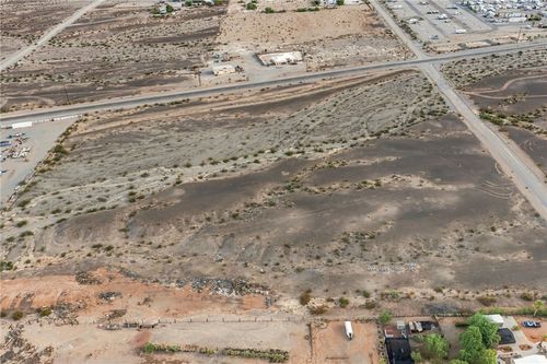 3210 E Boundary Cone Rd, Mohave Valley, AZ, 86440-8804 | Card Image