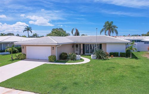 14872 Crown Dr, LARGO, FL, 33774-5003 | Card Image