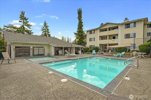 f102-12906 8th Ave W, Everett, WA, 98204-7379 | Card Image