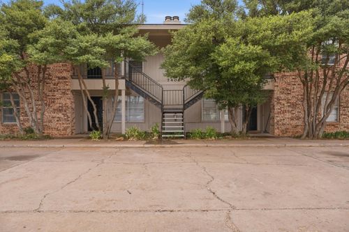 b-7406 Waco Ave, Lubbock, TX, 79423-1571 | Card Image
