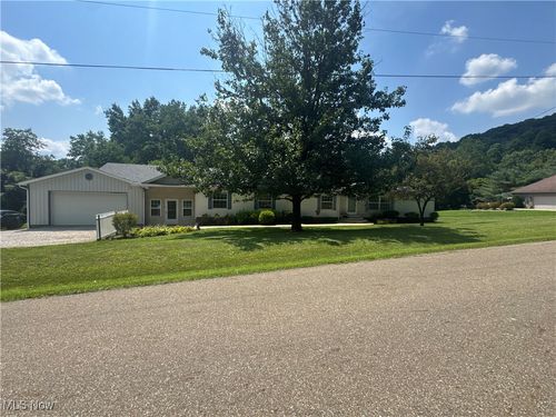 3264 Simpson Rd Se, Dennison, OH, 44621-8803 | Card Image