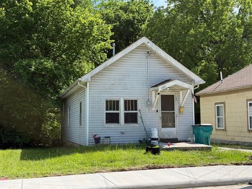1020 W Nichols Street, Springfield, MO, 65802 | Card Image