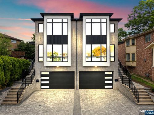 156 Morningside Ln, Palisades Park, NJ, 07650-1918 | Card Image