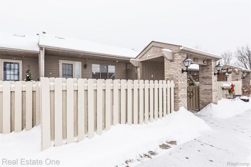 3-62340 Arlington Circle, South Lyon, MI, 48178 | Card Image