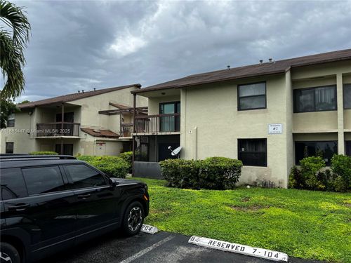 apt-102-425 Nw 210th St, Miami Gardens, FL, 33169-2147 | Card Image