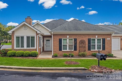 11334 Olde Turnbury Ct, Charlotte, NC, 28277-6519 | Card Image