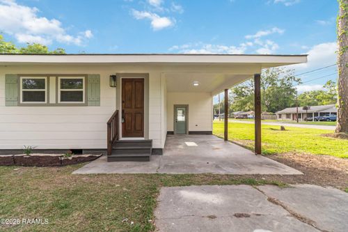 700 San Jacinto Cir, New Iberia, LA, 70563-1128 | Card Image