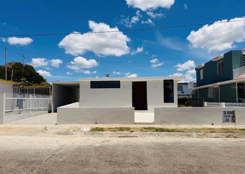 E-8 Tudor, CAGUAS, PR, 00725 | Card Image