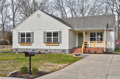 6240 Old Townpoint Rd, Suffolk, VA, 23435-2606 | Card Image