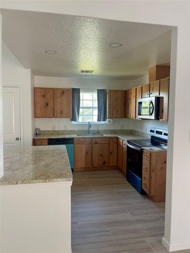 Any chef would love this kitchen | Image 5