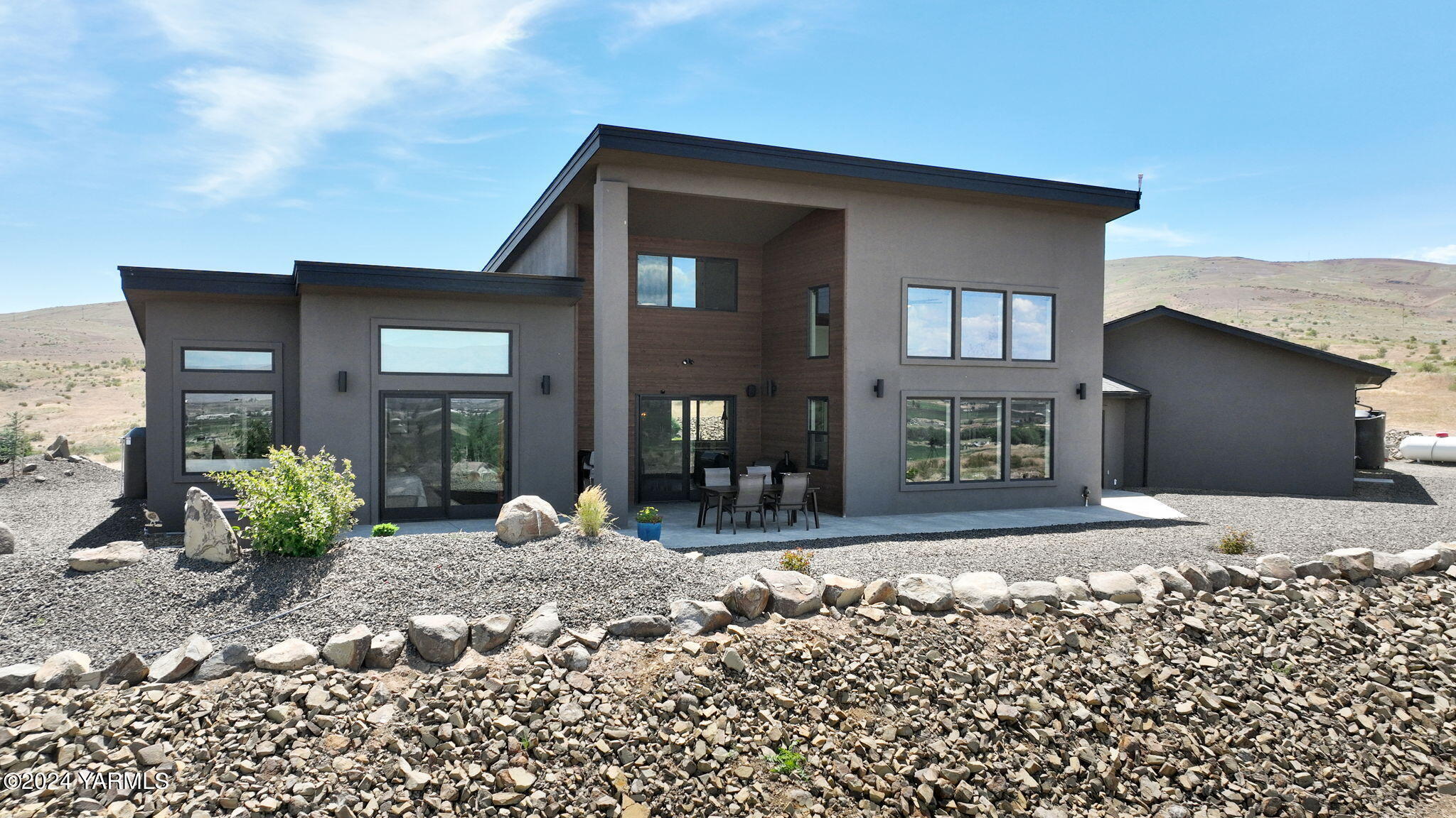 Pioneer Way, Yakima, WA 98908