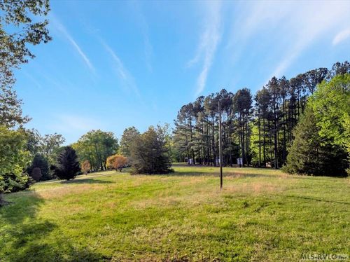 144 Pine Forest Rd, Bracey, VA, 23919-2165 | Card Image