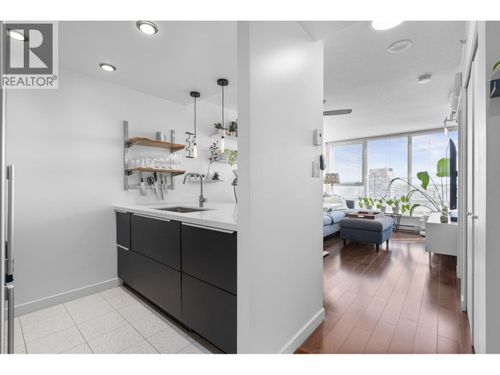 2903-928 Beatty St, Vancouver, BC, V6Z3G6 | Card Image