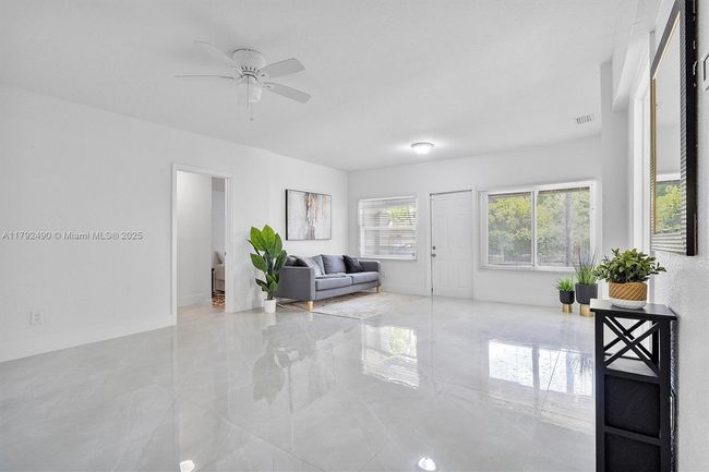 1810 Nw 47 Th St, House other with 4 bedrooms, 2 bathrooms and null parking in MIAMI FL | Image 9