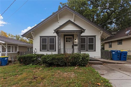 34 S Jewell St, Liberty, MO, 64068-1821 | Card Image