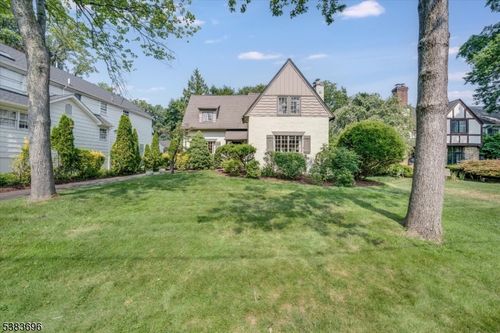 30 Glenwood Dr, Short Hills, NJ, 07078-2540 | Card Image