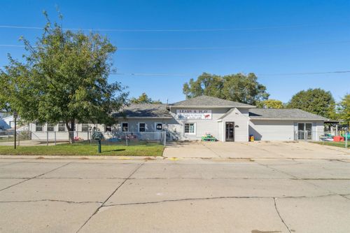 120 Clark St, Evansdale, IA, 50707-1102 | Card Image