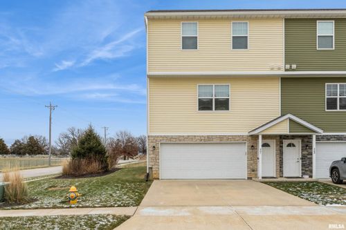 701 Cox Court, Le Claire, IA, 52753 | Card Image