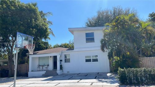 1000 Ne 134th St, North Miami, FL, 33161-4219 | Card Image
