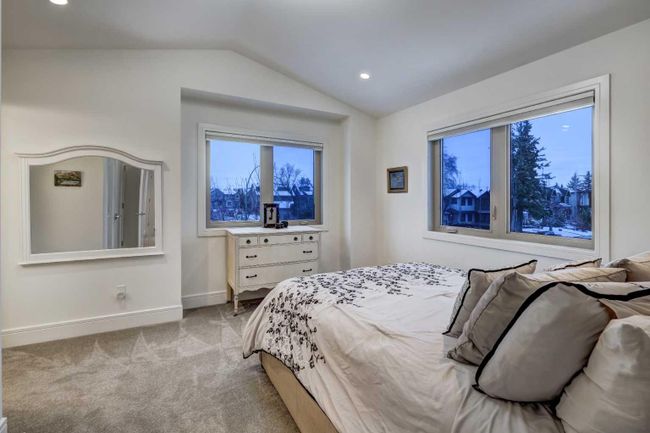1853 39 Avenue Sw, Home with 4 bedrooms, 4 bathrooms and 2 parking in Calgary AB | Image 28