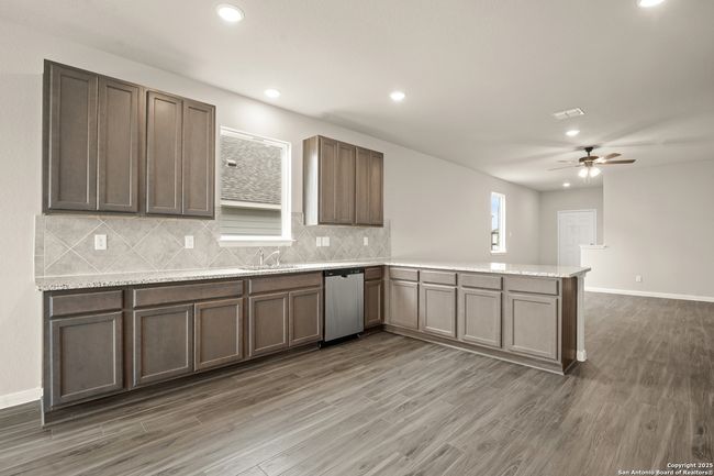 1209 Lauraine, House other with 5 bedrooms, 4 bathrooms and null parking in Seguin TX | Image 8