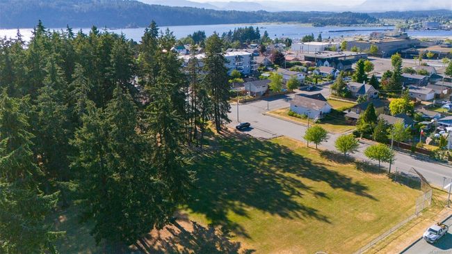 2 - 2846 4 Th Ave, Townhouse with 2 bedrooms, 2 bathrooms and 1 parking in Port Alberni BC | Image 34