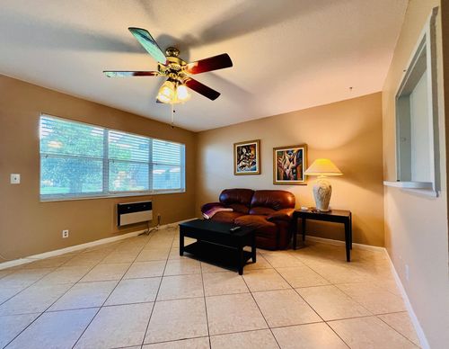 319 Norwich N, West Palm Beach, FL, 33417-7970 | Card Image